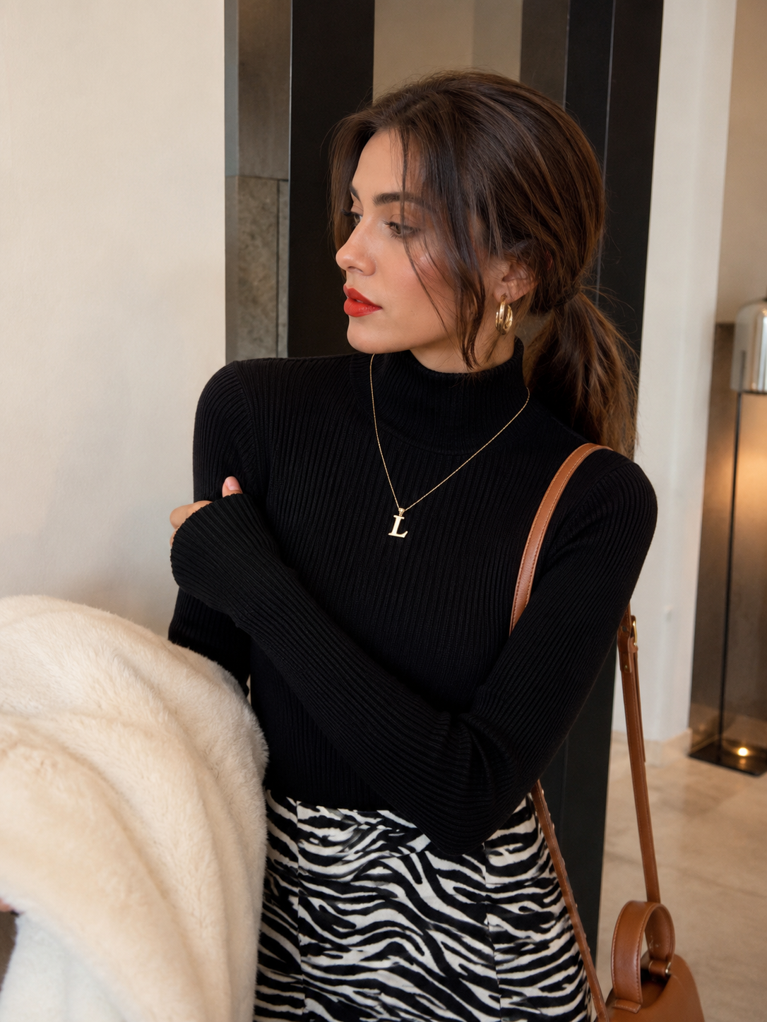 🤍 Pure Grace  | Jersey de Punto Elegante de Cuello Alto