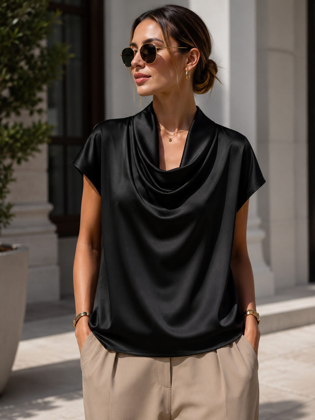 Blusa Satinada Elegance  – Sofisticación y Estilo Atemporal